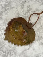 壁掛け　一輪挿し　葉っぱ型　リーフモチーフ　インテリア