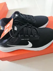 ナイキ エアズーム ストラクチャー24 230 新品