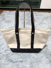 美品　コントロールフリーク　ボアトートバッグ　ホワイトのサムネイル