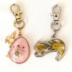 バッグチャーム　うさぎ　ネコ　ドライフラワー　２個セットT２・T23