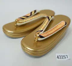 草履 単品 合皮 二段 二枚芯 刺繍鼻緒 24cm フリーサイズ 適合足サイズ22.5～24.5cm 金色 着物 NO43257