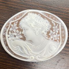 わ*ん様 ヴィンテージ　カメオ ブローチ 三美神モチーフ　裏サインあり わ*ん様 ヴィンテージ カメオ ブローチ 三美神モチーフ 裏サインあり