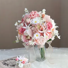 多幸感溢れるコーラルピンクとミルキーホワイトのウェディングブーケ 春ブーケ アーティフィシャルフラワー ピンクブーケ 造花ブーケ