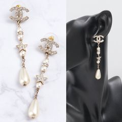 CHANEL パール付きダングルピアス - メルカリ