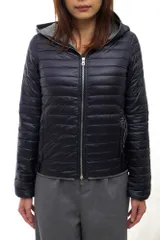 デュベティカ／DUVETICA ダウンジャケット JKT アウター レディース 女性 女性用ポリエステル ネイビー 紺  フランス産グレイグースダウン フード付き