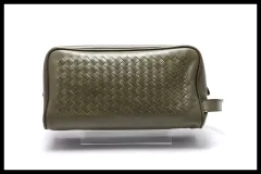 ■BOTTEGA VENETA イントレチャート レザー セカンドバッグ ボッテガヴェネタ ■0219uj169-2D