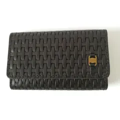 美品　サルヴァトーレ・フェラガモ　キーケース　ヴァラリボン　ブラック　305