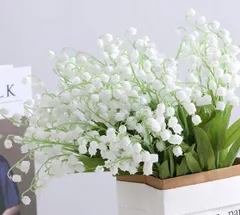 インテリア装飾 鈴蘭 ウエディングブーケ 初夏 シルクフラワー 枯れない花 フラワリーすずらんブーケ アートフラワー 16束32本 結婚式 スズラン 撮影道具 人工花 花束 ギフト 造花 お祝い siawadeky 花束