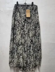 未使用 G studio ウエスト後ろゴム フラワー シフォン スカート 77