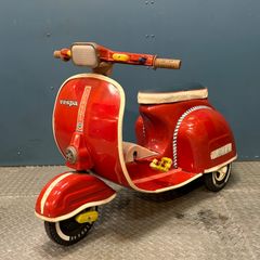 ヴィンテージペダルカーYOUNG LION 1981 VESPA ヴィンテージペダルカーYOUNG LION 1981 VESPA - メルカリ