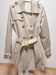 ショートトレンチコート