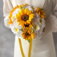 ひまわり×白バララウンドブーケ☆ブートニア
