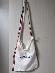 モンクレール 白 ショルダー ダスト バッグ