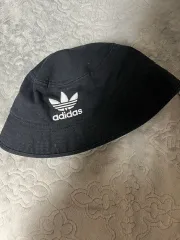 アディダス バケットハット 벙거지 ブラック