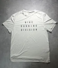 ナイキ ランニングディビジョン Tシャツ M グレー DRI-FIT ドライ ストレッチ 通気性 リフレクター 伸縮性 NIKE RUNNING DIVISION メンズ マラソン ジョギング スポーツ ウェア 半袖 完売品 スリランカ製