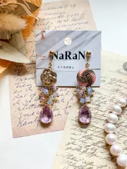 546≫レトロボタンのイヤリング　ピアス