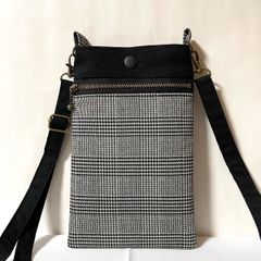 Item thumbnail for item 9fab8abd-0e6b-413a-a164-a27acfc97906