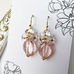 チェコビーズの可愛いピアスD111