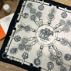 ✨希少美品✨ HERMES エルメス スカーフ カレ90 馬を描く画家 シルク 