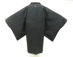 【一輝堂】黒羽織 一つ紋 地紋入り 羽織紐別売り 正絹 着物 美品 身丈約89cm 裄丈64cm 26z02-849
