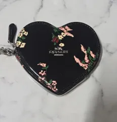 COACH コーチ ハート 財布 コインケース 新品 商品 出品