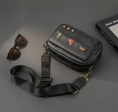 斜めがけ ポシェット サコッシュ スマホポーチ PU革 トラベル オシャレ　男鞄　カジュアル　デイリー