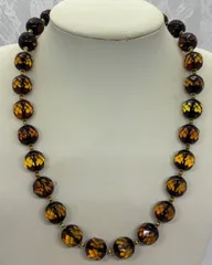 K18金具　天然琥珀デザインネックレス　アンバーデザインネックレス　オシャレ　上品　１点物