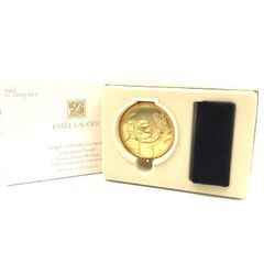 ESTEE LAUDER プレストパウダー エンジェルオブヴィクトリー限定品