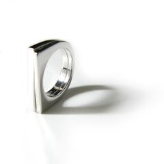 nil due nil un DOUBLE SIGNET RING SILVER - メルカリ