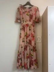 宇宙スタジオ 華やかな フローラル 花柄 ONE PIECE Sサイズ