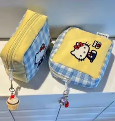 刺繍キティ化粧ポーチ 切り替えデザイン かわいいキャラクター 小さなバッグ 収納便利 内ポケット 付きハンドバッグ