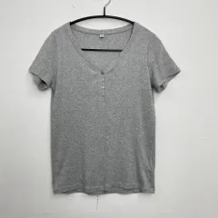 UNIQLO ユニクロ グレー Vネック ボタン 半袖 Tシャツ M