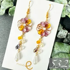 新作【532】フラワー キャンディ 紫 黄色 パープル イエロー 春 ハンドメイド ピアス イヤリング 揺れる キラキラ 華奢 大人可愛い マーガレット ヒナギク 雛菊 デイジー ステンドグラス風 昭和レトロ