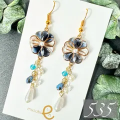 新作【535】フラワー キャンディ 青 ブルー 春 ハンドメイド ピアス イヤリング 揺れる キラキラ 華奢 大人可愛い マーガレット ヒナギク 雛菊 デイジー ステンドグラス風 昭和レトロ