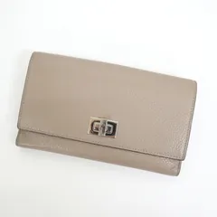 FENDI フェンディ ピーカブー・セレリア 2つ折り長財布 レザー ブラウン×シルバー金具 8M0437