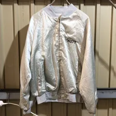 2067 King Louie ナイロンスタジャン シルバー M〜L キングルイ ナイロンジャケット ワンポイント 刺繍ロゴ フルジップ 光沢 80s USA製 ヴィンテージ 古着卸 アメリカ仕入