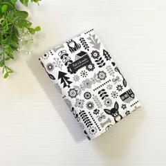 お薬手帳 も入る！ 診察券 & 保険証 ケース (チワワ・モノトーン) ／　お薬手帳ケース　診察券ケース　保険証ケース　母子手帳ケース　ハンドメイド