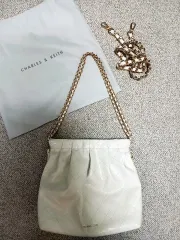 チャールズアンドキース チェーンバッグ (新品)