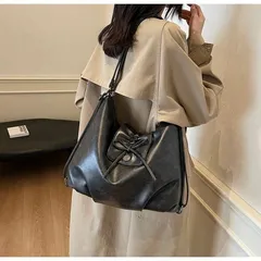 トートバッグ レディース リュック ショルダーバッグ 2way 3way バッグ 通勤 ビジネス リュックサック 肩掛け 斜めがけ 可愛い リボン おしゃれ ファスナー付き 3wayバッグ 肩掛けバッグ フェイクレザー かわいい ブラック