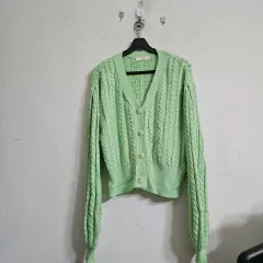 ライトグリーン ケーブル編み クロップド カーディガン