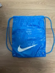 ナイキ サッカーシューズ バッグ 出品