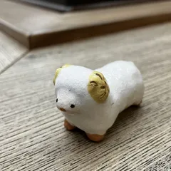 現品限り【京焼・清水焼】楽入窯 羊（白） 箸置き 置物 手作り 小物  インテリア 雑貨 陶磁器 日本製 ＜送料込み＞