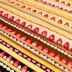 苺ショートケーキ ボーダー オックス生地  cake かわいい ショートケーキ 苺柄 エプロン 巾着 学校 入園 入学 ハンドメイド 手芸 裁縫 布地 50cm単位