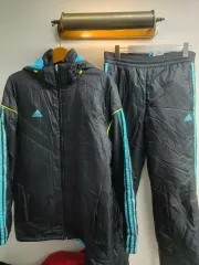 105) アディダス トラックスーツ トレーナー セットアップ 出品