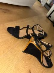 FERRAGAMO フェラガモ ブラック サンダル ストラップ シューズ