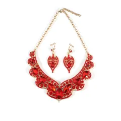 [ＫＫ　Ｓｏｌｉｓ] ネックレス イヤリング セット ゴージャス ベリーダンス 社交ダンス 結婚式 発表会 演奏会 競技ダンス 舞台 衣装 レディース アクセサリー 孔雀モチーフ クリスタルガラス 《彩翼 -Saiyoku-》（レッドイヤリングセッ [レッド]