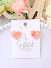 シェル付き 小さなマーブルハート耳飾り(spring pink)