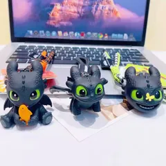 海外公式❣️3個セット❣️ヒックとドラゴン トゥース ナイトフューリー  羽パタパタver＆おすわりver＆フェイス キーホルダー目が光る！ライト機能付き！のサムネイル