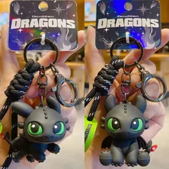 海外公式❣️ 2個セット❣️ヒックとドラゴン ナイトフューリー トゥース おすわりver＆飛行ver キーホルダー ストラップ 2.3