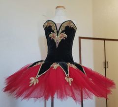 大活躍　キトリなどチュチュ（ユーズドバレエ衣装）　巾広めの６号 大活躍 キトリなどチュチュ（ユーズドバレエ衣装） 巾広めの6号
